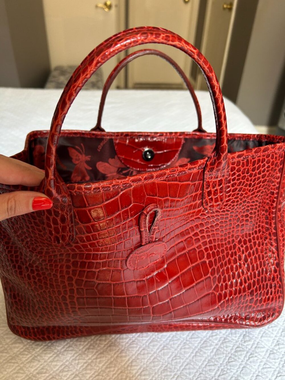 NWOT Longchamp Le Roseau Red Croc Embossed Medium Bag - Picture 3 of 7